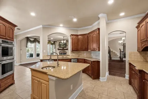 6 Kilchurn Garland TX 75044