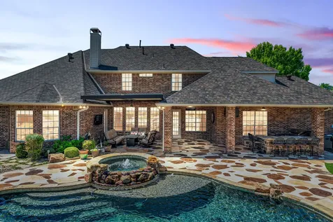 6 Kilchurn Garland TX 75044