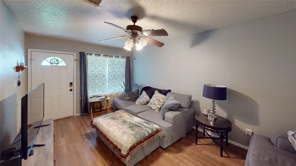 1004 Clover Street Bellmead TX 76705