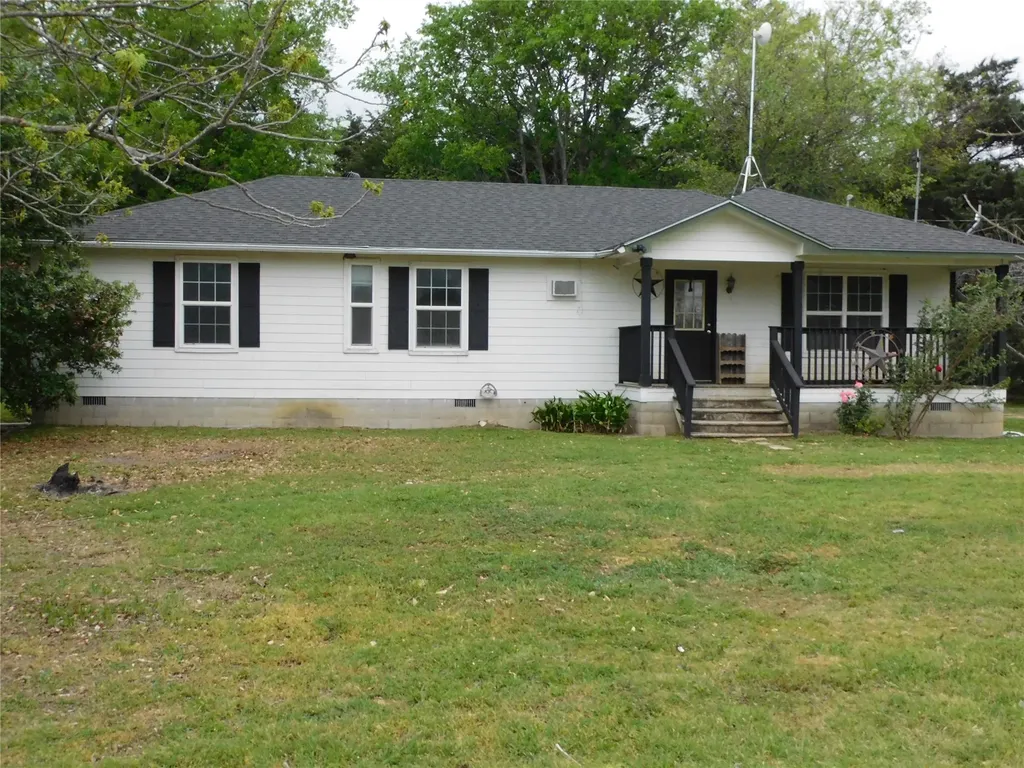 1032 Fm 936 Hubbard TX 76648