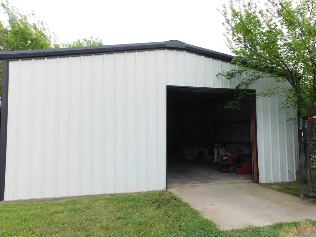 1032 Fm 936 Hubbard TX 76648