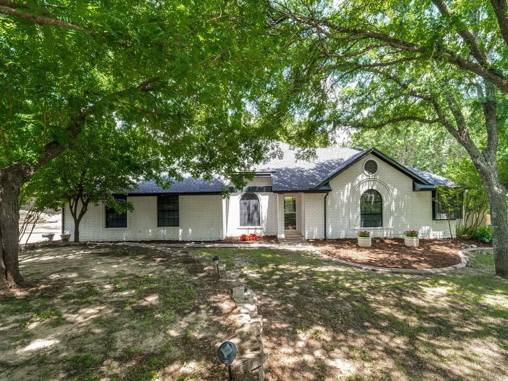 241 Southview Drive Hudson Oaks TX 76087