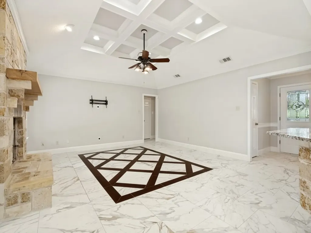 241 Southview Drive Hudson Oaks TX 76087