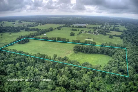 252 County Road 2431 Como TX 75431