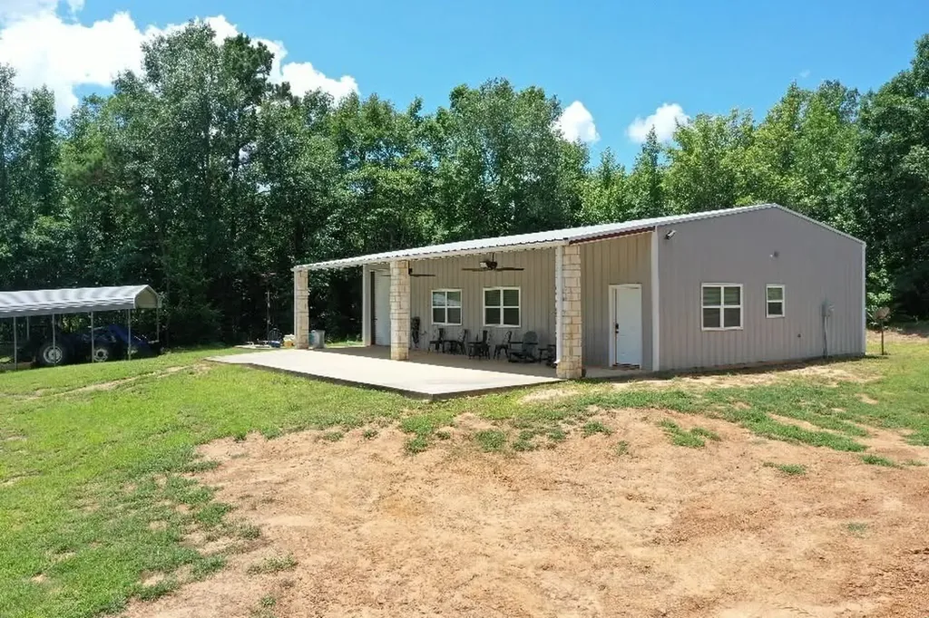 2409 County Road 2303 Lone Star TX 75668
