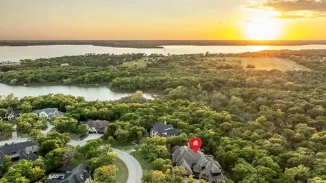 521 W Waters Edge Way Oak Point TX 75068