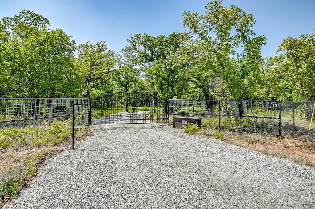 313 Broken Rd Road Perrin TX 76486