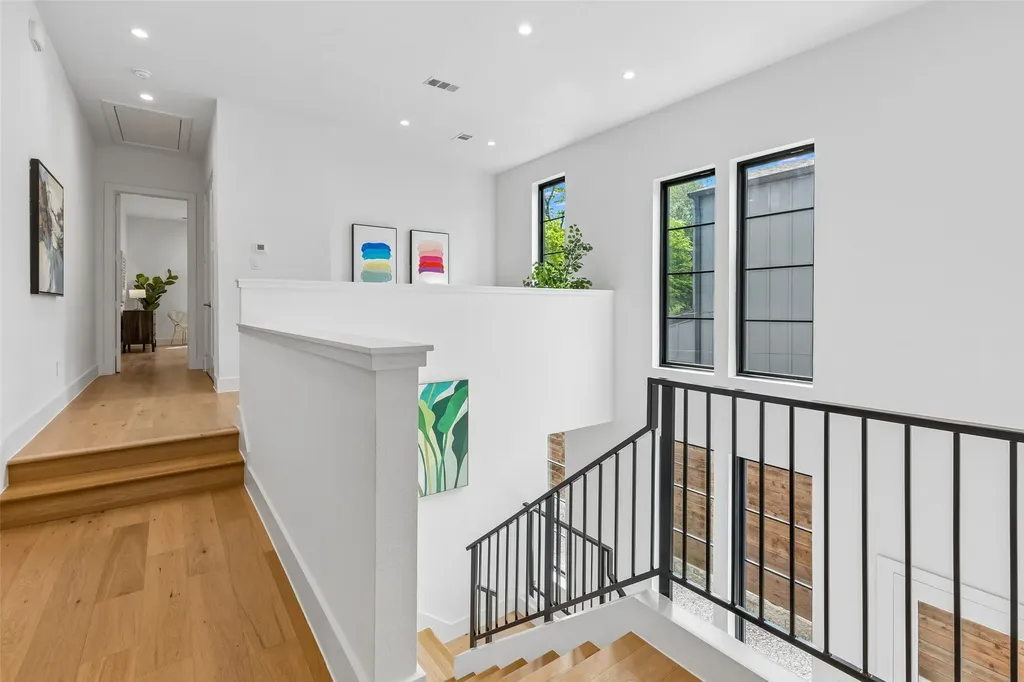 1228 Haines Avenue Dallas TX 75208