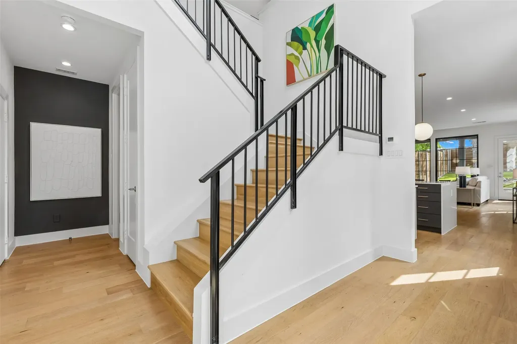 1228 Haines Avenue Dallas TX 75208