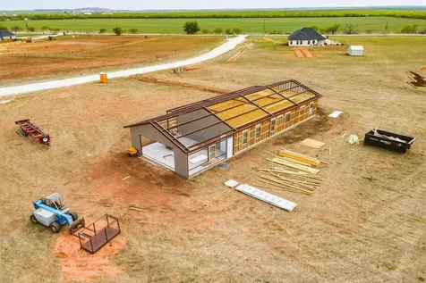 2097 Pr 4282 Hawley TX 79525