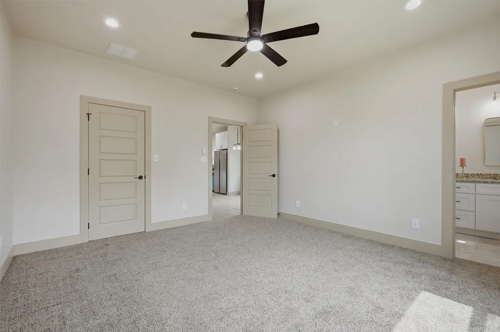 1019 Holiday Drive Sherman TX 75090