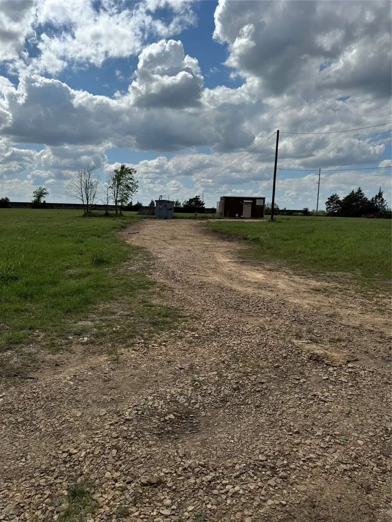 00 Road 22700 Road Paris TX 75460