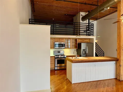 3026 Commerce Street Dallas TX 75226