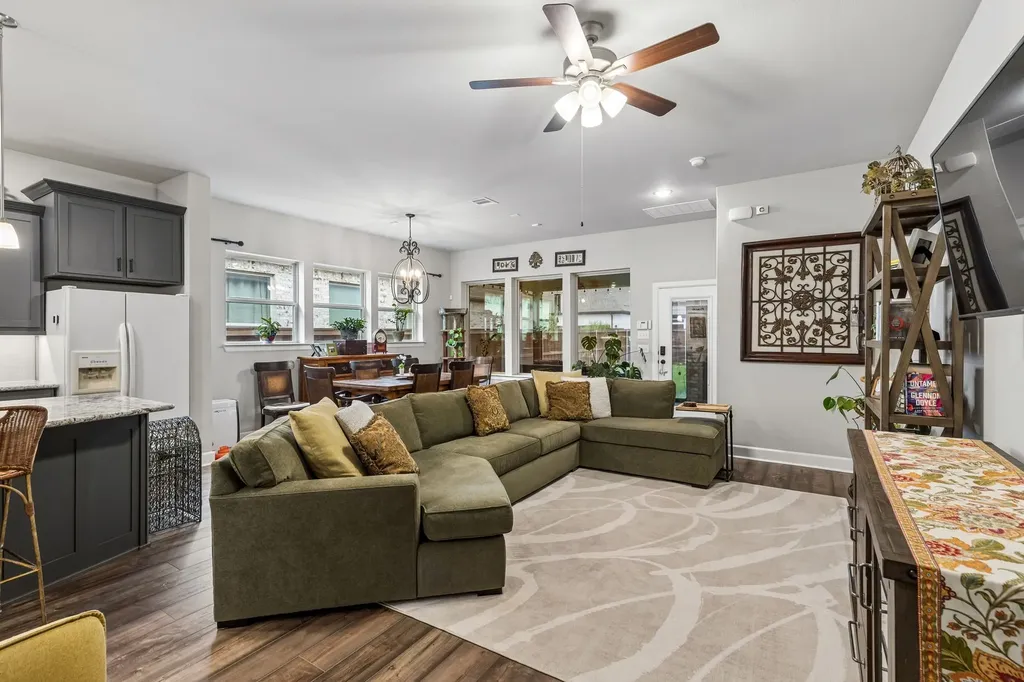 4717 Beaver Creek Drive Arlington TX 76005