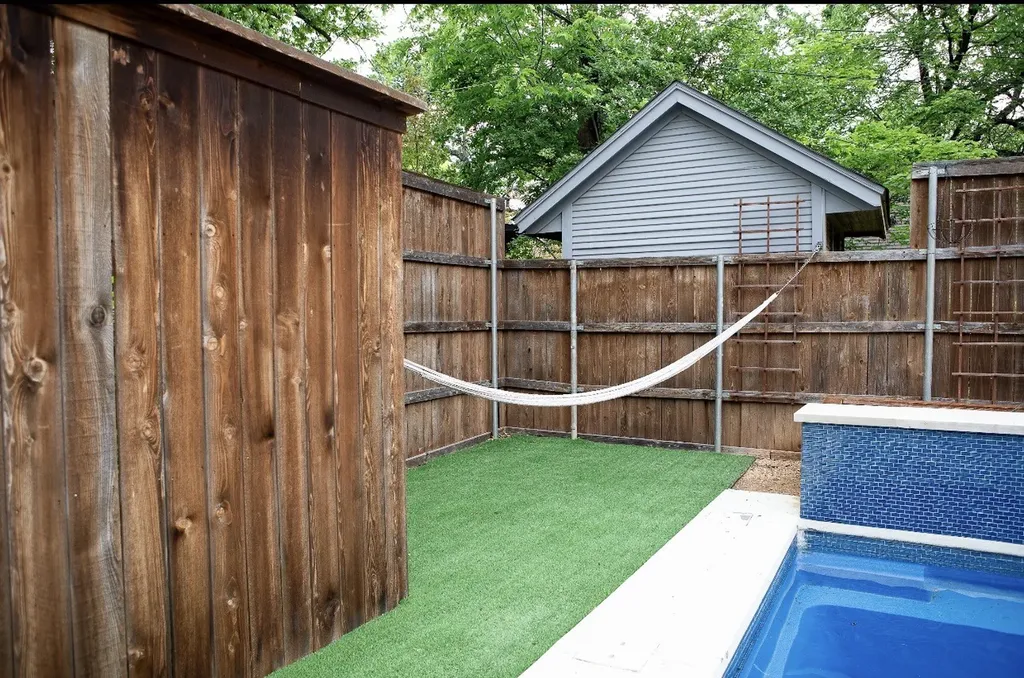 2022 Glenco Terrace Fort Worth TX 76110