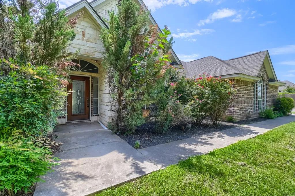 152 Howard Newby Lane Springtown TX 76082