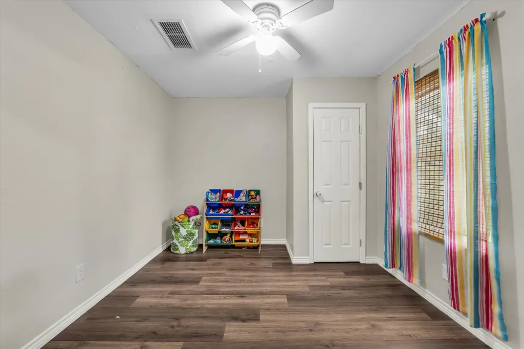 102 Goodwin Lane Moody TX 76557
