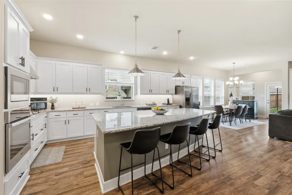 1203 White Squall Trail Arlington TX 76005