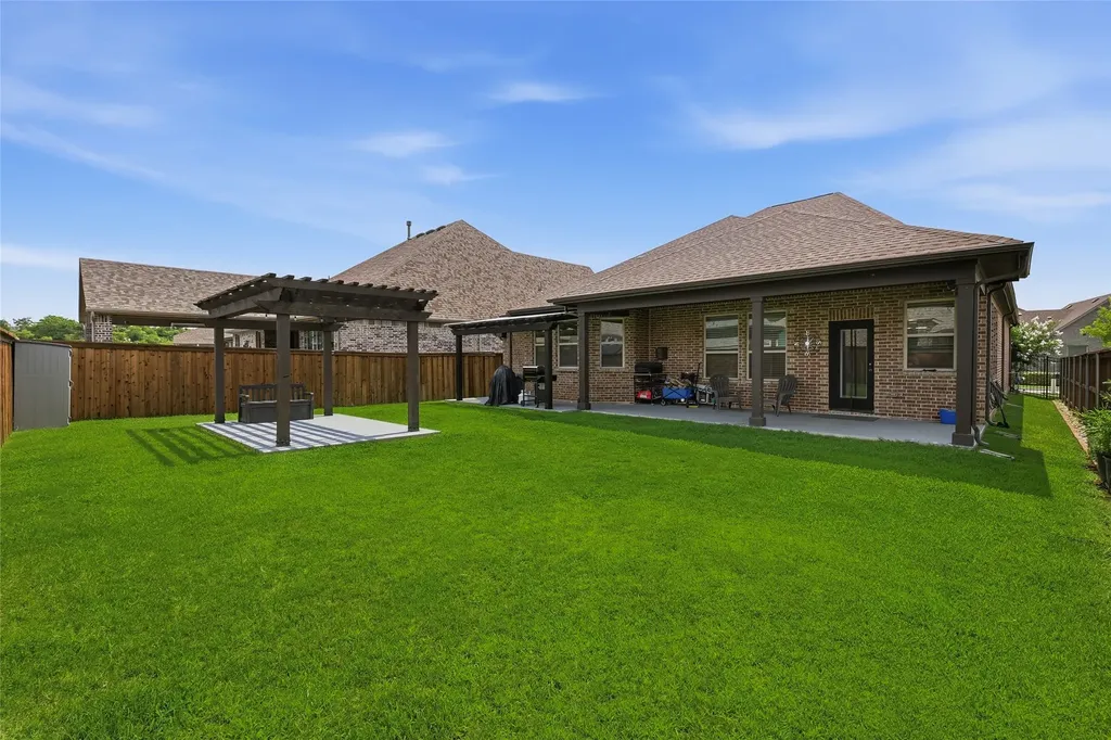1203 White Squall Trail Arlington TX 76005