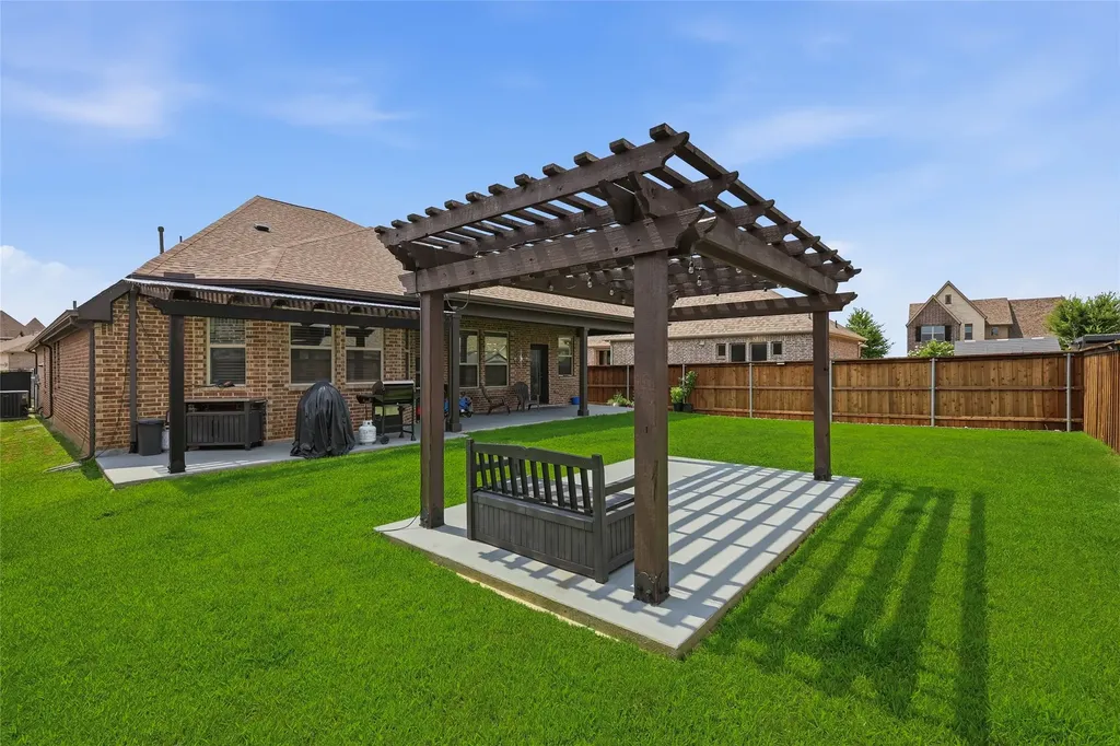 1203 White Squall Trail Arlington TX 76005