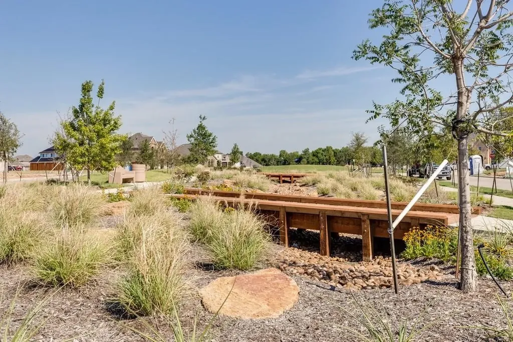 1203 White Squall Trail Arlington TX 76005