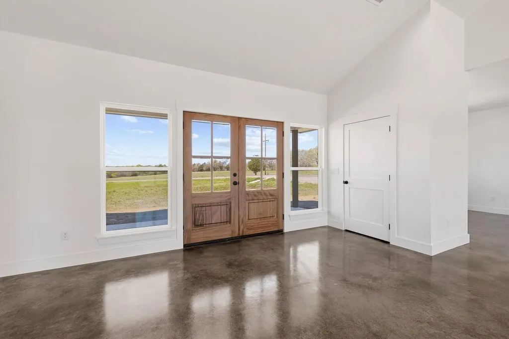 14457 E Fm 1396 Windom TX 75492