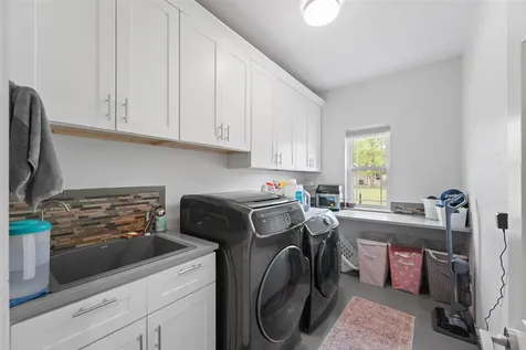1414 Rs County Road 1605 Point TX 75472