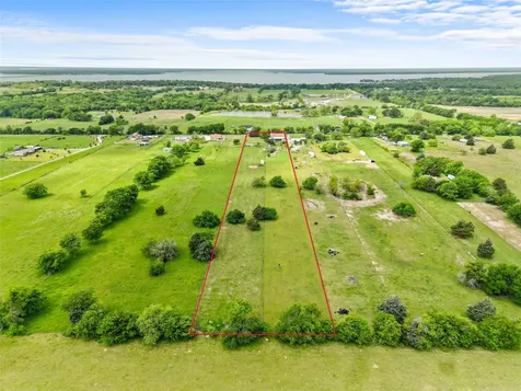 1414 Rs County Road 1605 Point TX 75472
