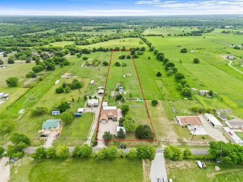 1414 Rs County Road 1605 Point TX 75472