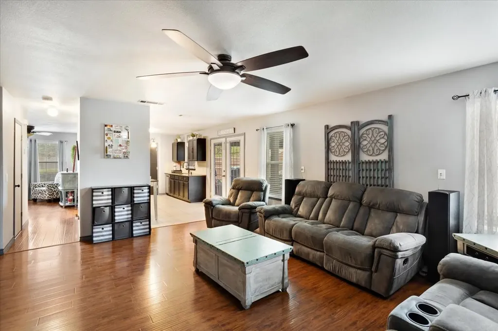 4333 Falcon Drive Sherman TX 75092