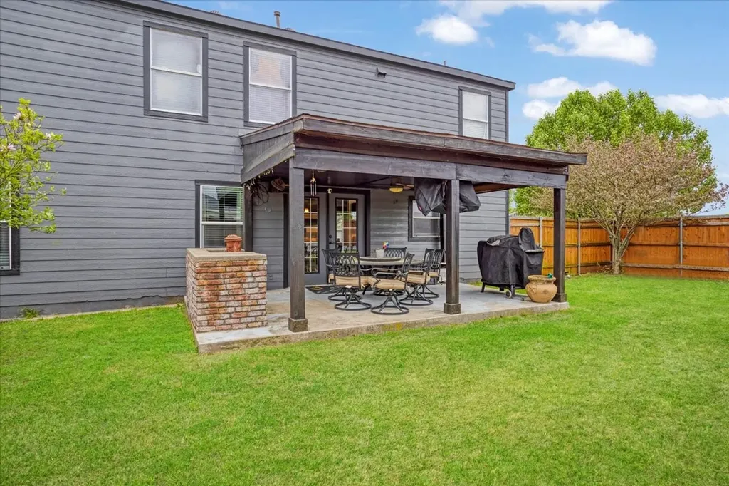 4333 Falcon Drive Sherman TX 75092
