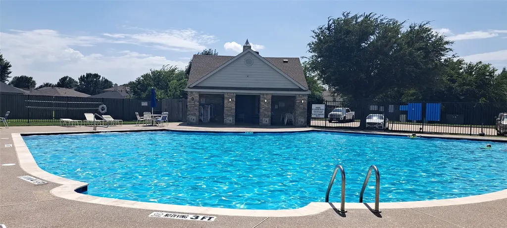 4333 Falcon Drive Sherman TX 75092