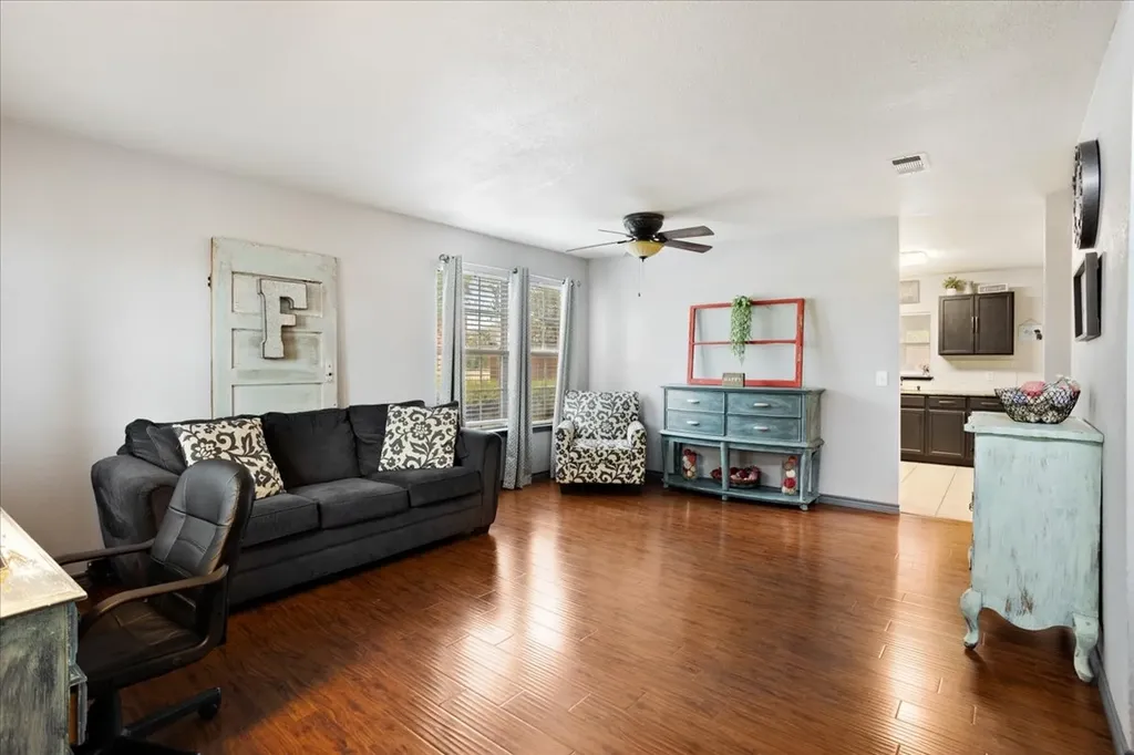 4333 Falcon Drive Sherman TX 75092
