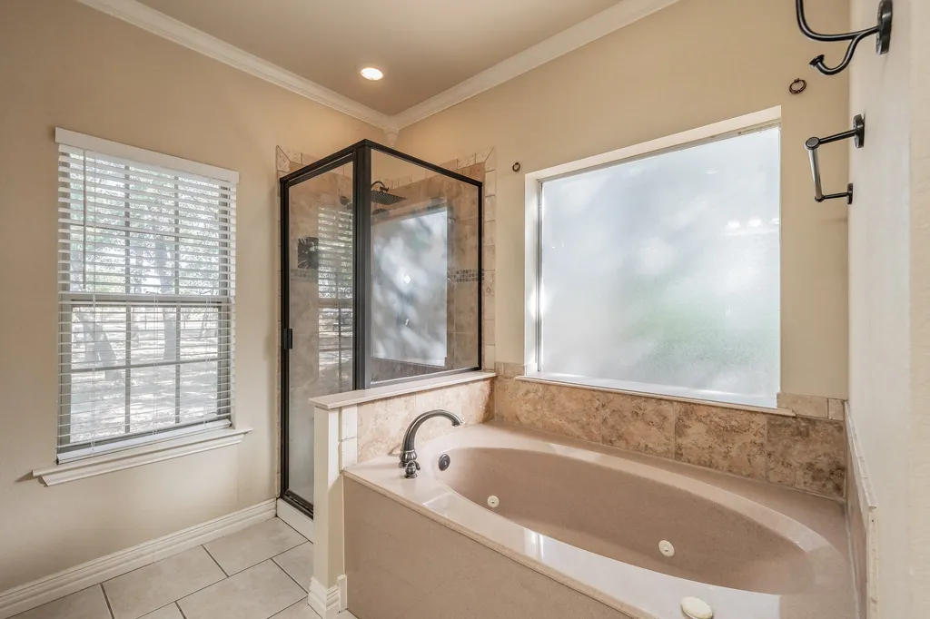 2865 J E Woody Road Springtown TX 76082
