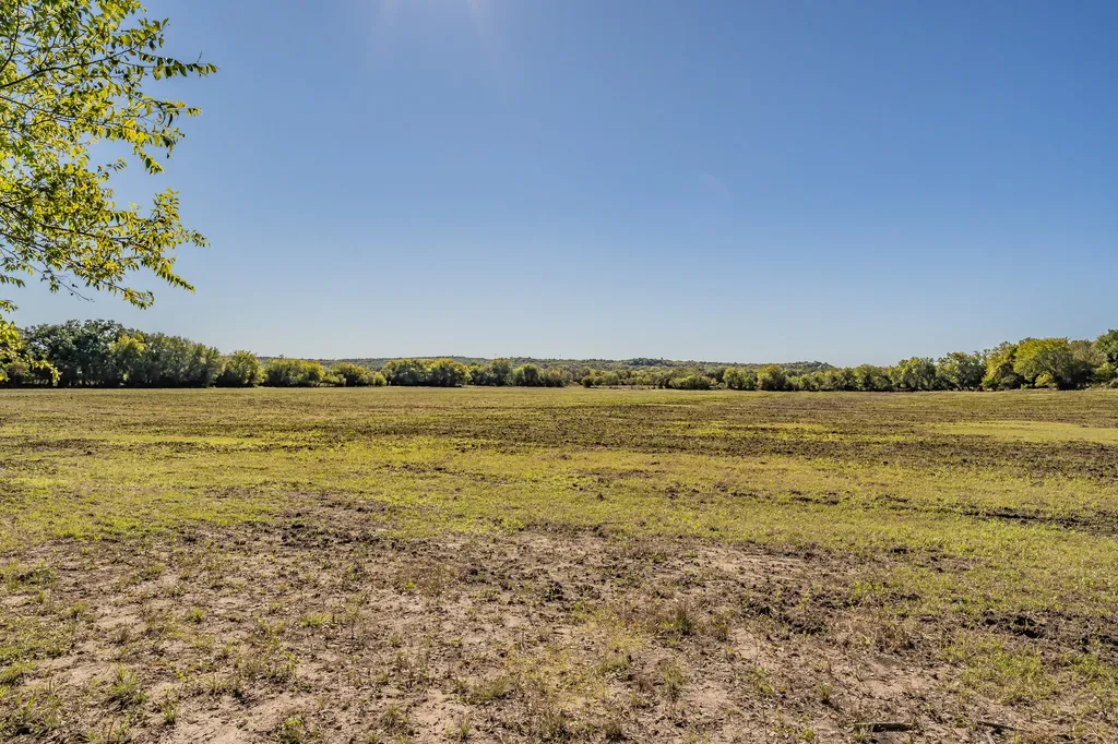 2865 J E Woody Road Springtown TX 76082