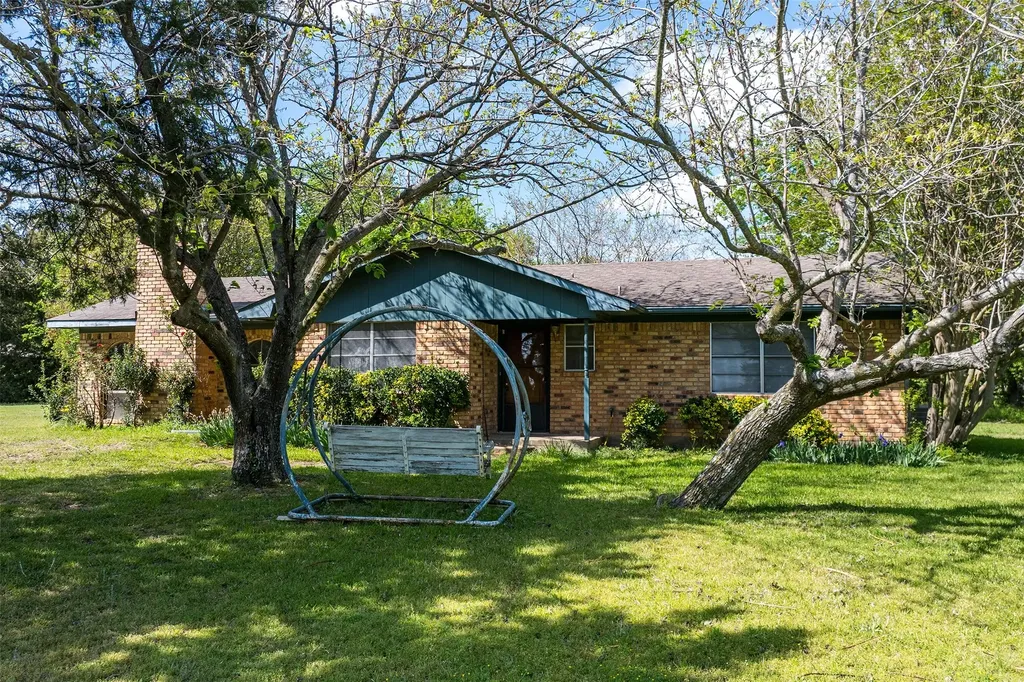2888 Vz County Road 2708 Mabank TX 75147