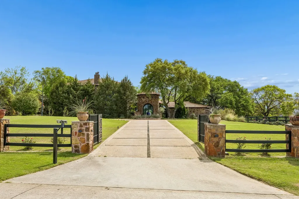 Plano TX, 3800 Ranch Estates Drive