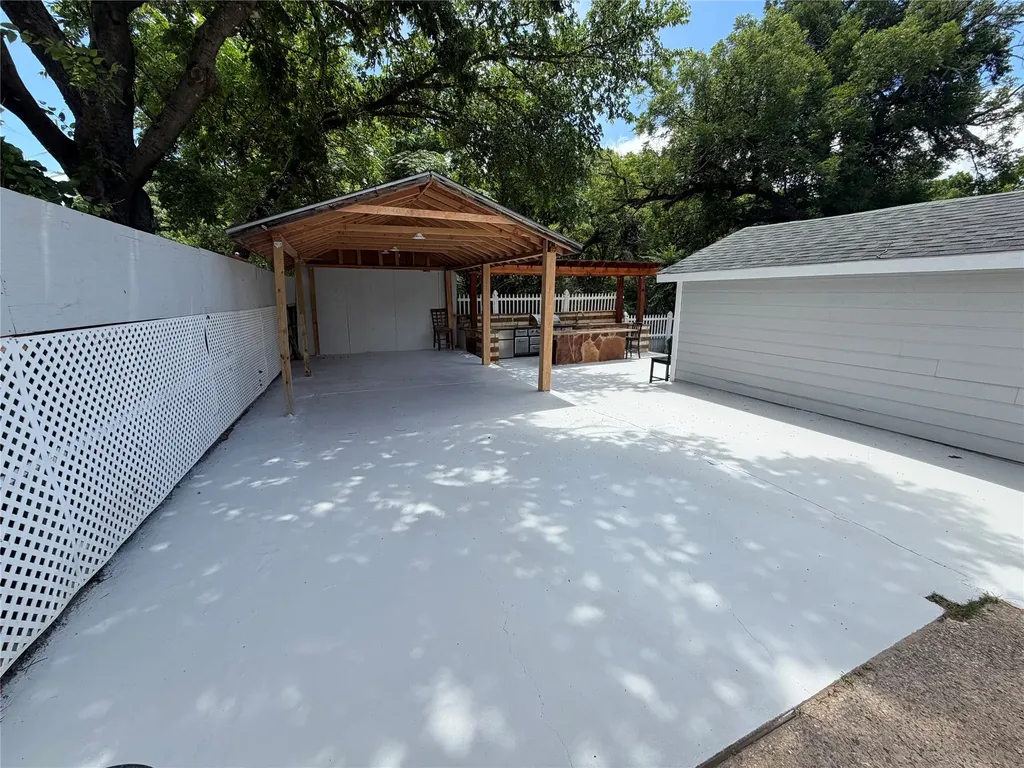 701 Olive Street Cleburne TX 76031