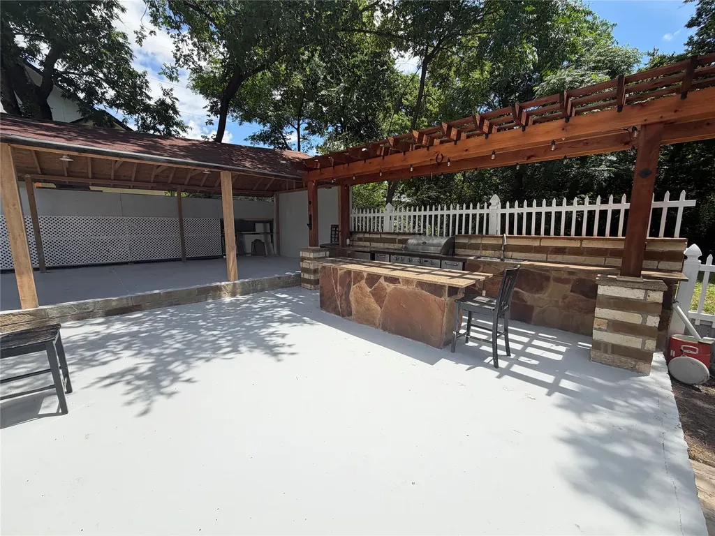701 Olive Street Cleburne TX 76031