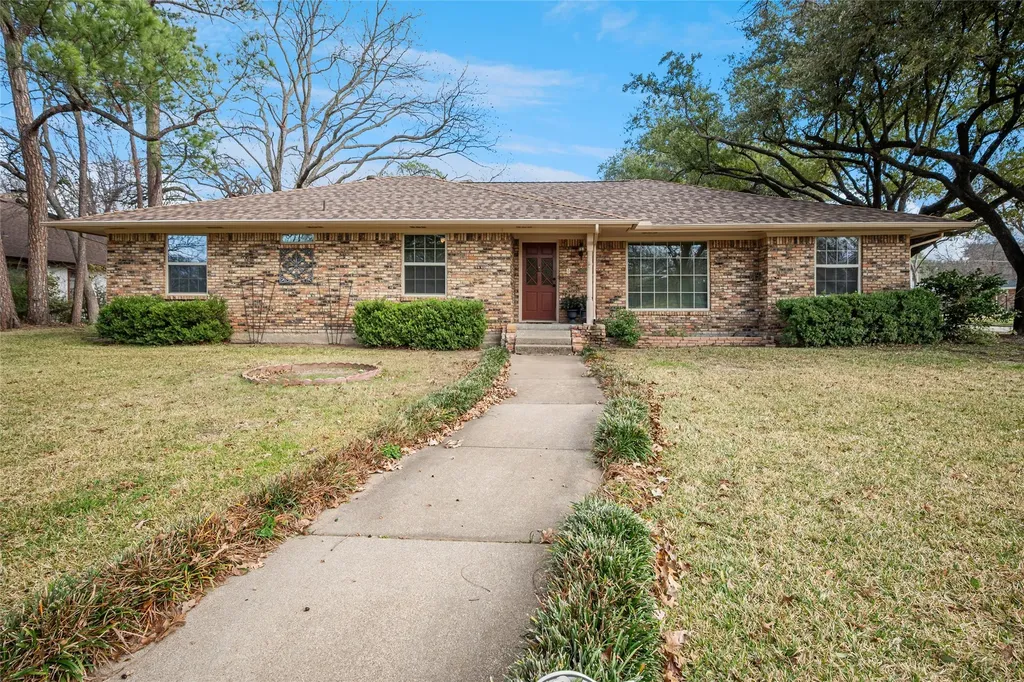 1401 Allegheny Drive Arlington TX 76012