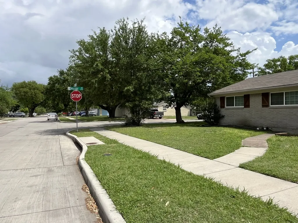 501 Sparks Street Grand Prairie TX 75051