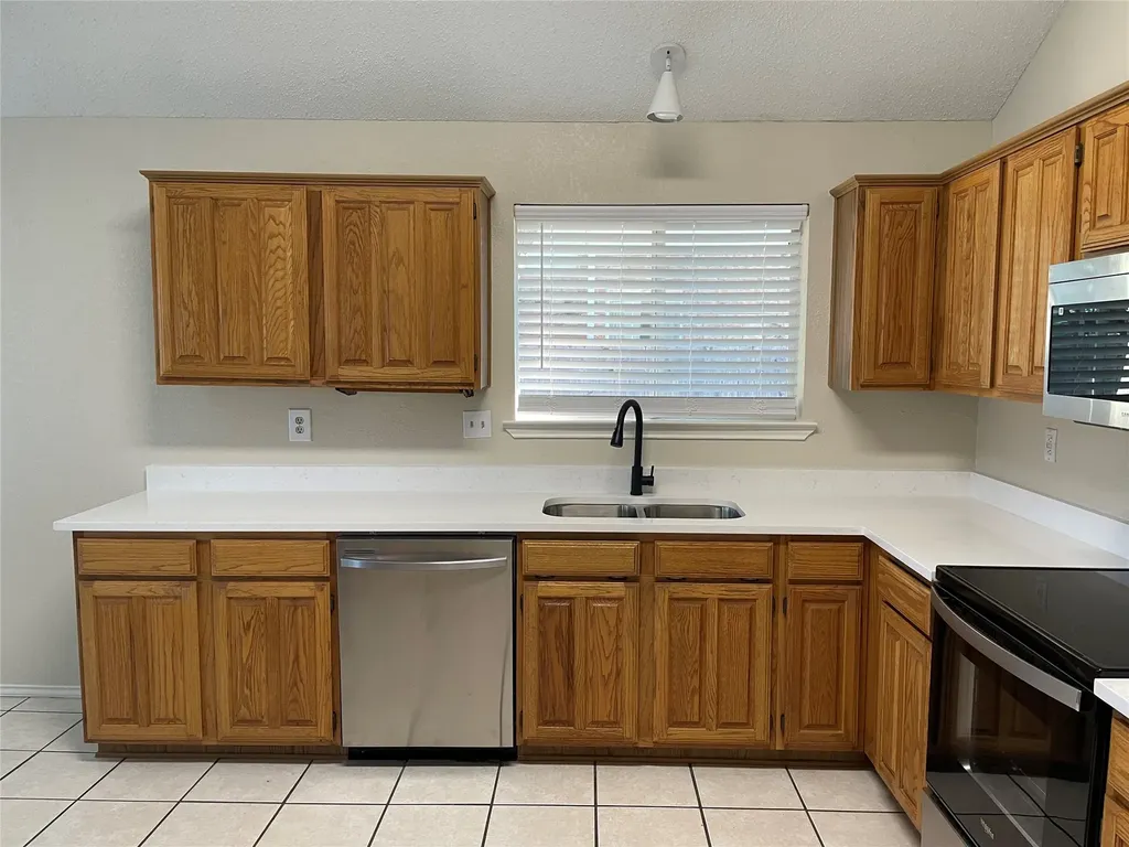 2149 Willowood Drive Grapevine TX 76051