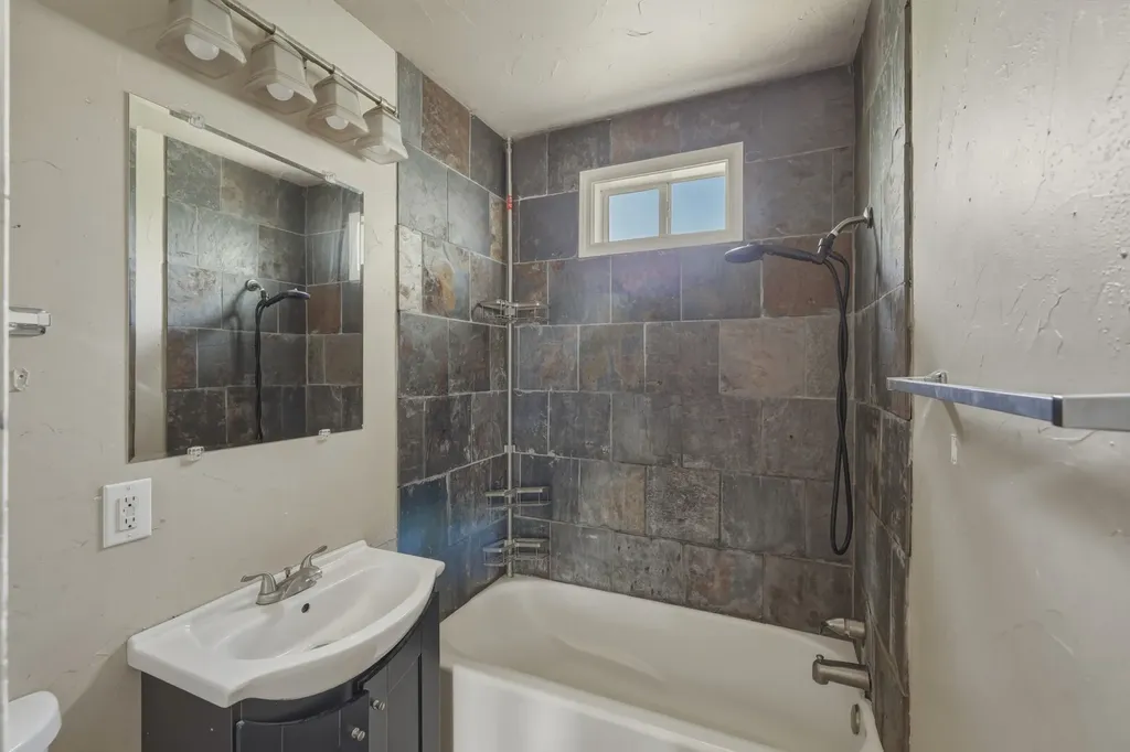 713 Highland Drive Palestine TX 75801