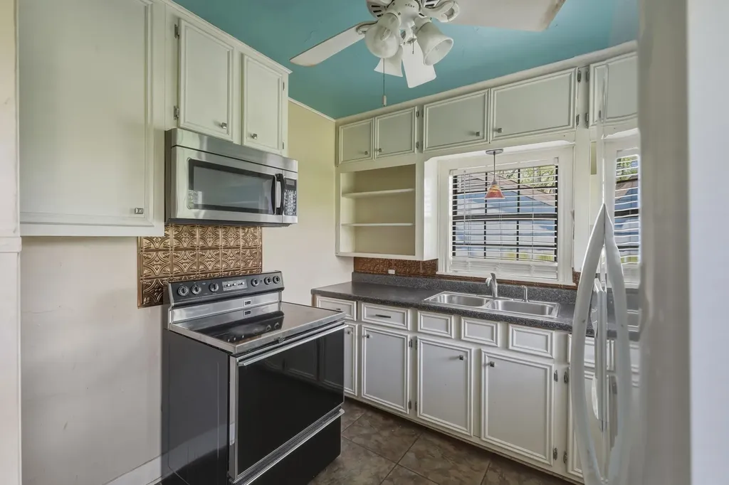 713 Highland Drive Palestine TX 75801
