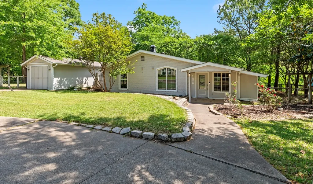 198 Lake Drive Enchanted Oaks TX 75156