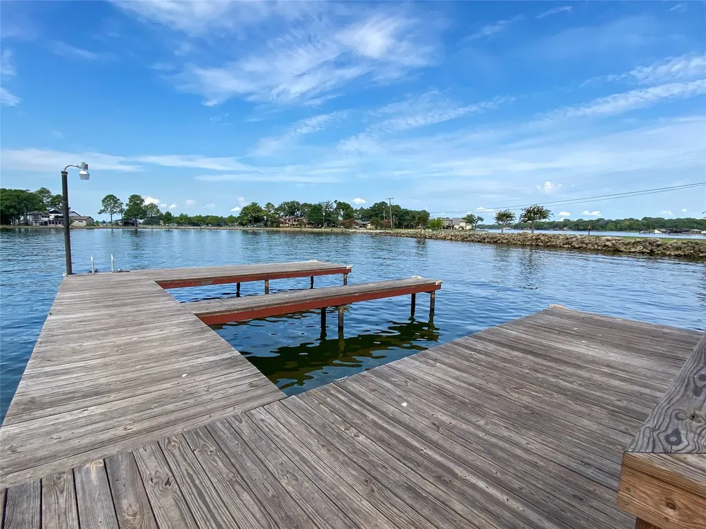 198 Lake Drive Enchanted Oaks TX 75156