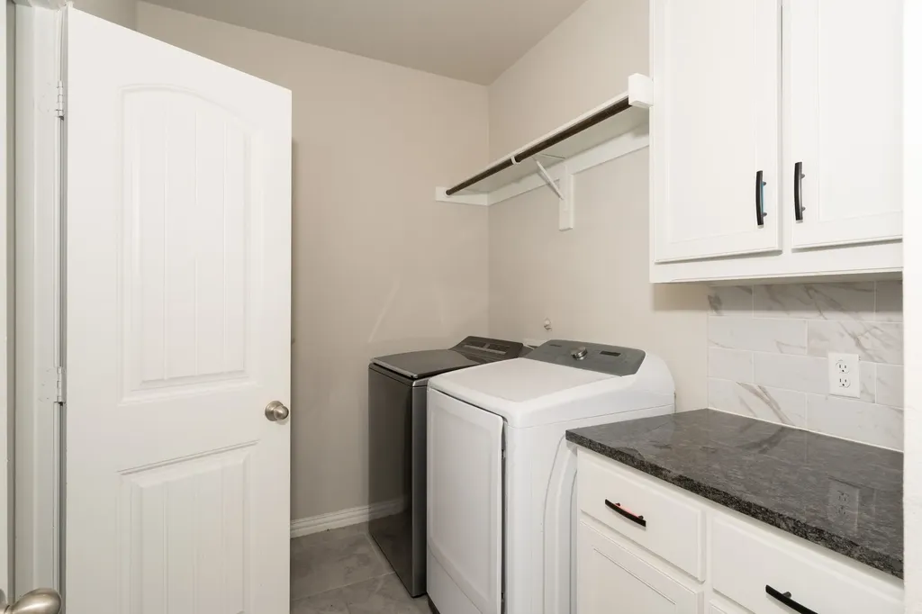 12700 Cold Spring Lane Ponder TX 76259