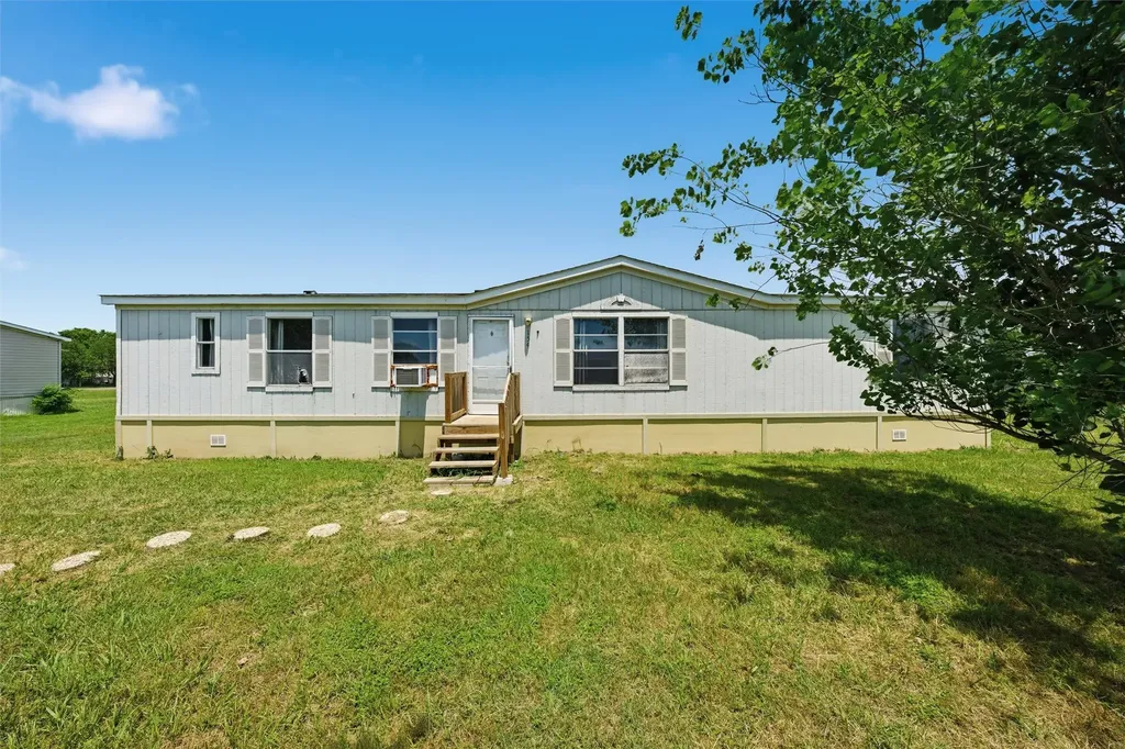 154 Hillside Drive Troy TX 76579