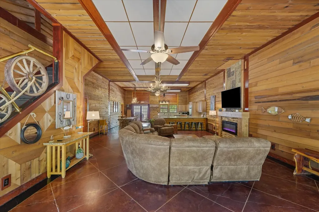 7272 County Road 3516 Quinlan TX 75474