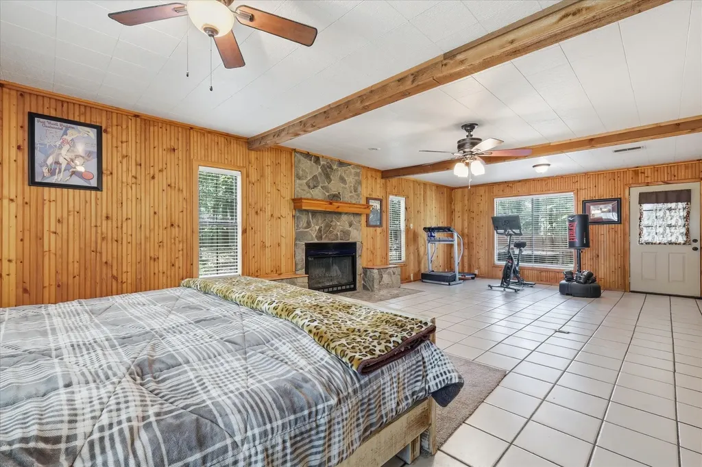 237 Brenda Lane Gainesville TX 76240